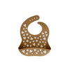 Bavoir en silicone Fall in Love Camel Zakuw – bavoir bébé avec récupérateur motif cœurs blancs