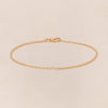 Bracelet chaine simple en laiton doré à l'or fin 24 carats, marque Emoi Emoi.