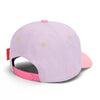 Casquette enfant Mini Purply Hello Hossy : design coloré en violet et rose, tendance et éco-responsable. Idéale pour un look fun et stylé au quotidien.