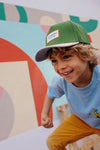 Casquette enfant et papa Mini Olea Hello Hossy : design tendance en vert et beige, éco-responsable et confortable. Parfaite pour un look cool et assorti !