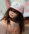 Casquette Hello Hossy Hightop rose et corail pour enfant avec broderie sneaker fleurie