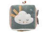 Cube d’activités bébé tissu rose et vert avec fée et ailes en relief – jouet sensoriel Lovely Birds Jollein