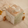 Cube d’activités bébé velours Little Dutch avec lapin et anneau de dentition