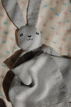 Doudou lapin endormi High Rise Konges Slojd.