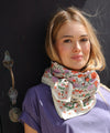 Foulard Ellis Clémentine Bellemme – foulard imprimé fleuri en coton bio, accessoire éthique et élégant pour femme et enfant.