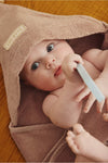 cape de bain personnalisable blush Petit Picotin bébé – serviette éponge avec capuche et prénom