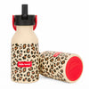 Gourde isotherme pour enfant - Modèle Léopard de Hello Hossy, capacité 350 ml, design tendance avec imprimé léopard sur fond beige. Fabriquée en acier inoxydable, équipée d’un bouchon anti-fuite noir avec anse rouge pour un transport facile. Maintient les boissons chaudes ou froides toute la journée.