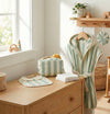 grand-bavoir-bebe-rayures-vert-de-gris-coton-bambou-bb-and-co