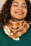 Grand foulard Latika Tigro Rust Apaches Collections - Accessoire mode iconique pour femme et enfant