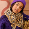 Grand foulard Léopard Camel Bellemme : accessoire tendance avec imprimé léopard et rayures élégantes. Parfait pour un look audacieux et raffiné !
