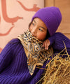 Grand foulard Léopard Camel Bellemme : accessoire tendance avec imprimé léopard et rayures élégantes. Parfait pour un look audacieux et raffiné !