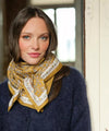 foulard femme fleuri moutarde scarlett gold foulard bohème chic carré cheveux cou 50x50 100x100 cm