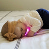 Hochet lumineux Lila Glo Pals – jouet d’éveil sensoriel pour bébé dès 6 mois
