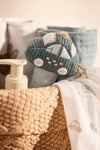 Hochet bébé en tissu en forme de voiture verte – jouet d’éveil sonore doux pour bébé, collection On The Go de Jollein