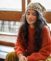 Foulard fleuri Anjali Kaki Bellemme porté par un enfant et un adulte – collection matchy matchy