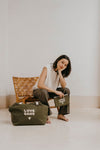 Pochette verte en coton bio Love Gang avec broderie crème Zakuw