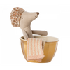 Souris grande soeur dans son bain, rose, marque Maileg.