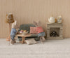 Table basse ovale Maileg en bois – mobilier miniature pour maison de poupée