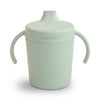 Tasse d’apprentissage avec anses et bec verseur en plastique PP sauge Mushie – Concept store famille