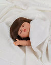 Poupée aux yeux dormeurs Chloé - Minikane